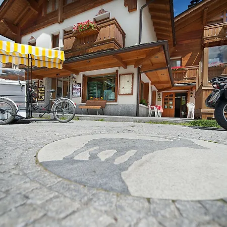 Steinbock - Otel Livigno
